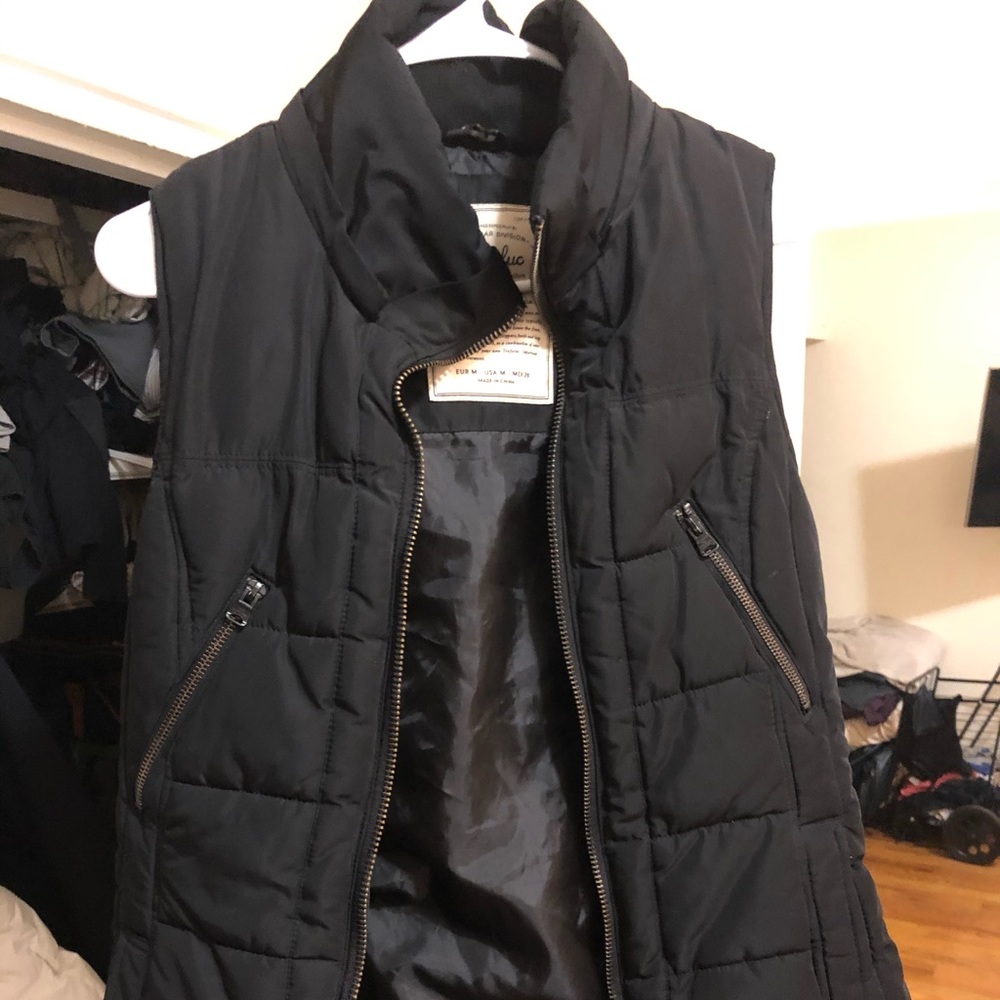 Hiigh end women’s vest black